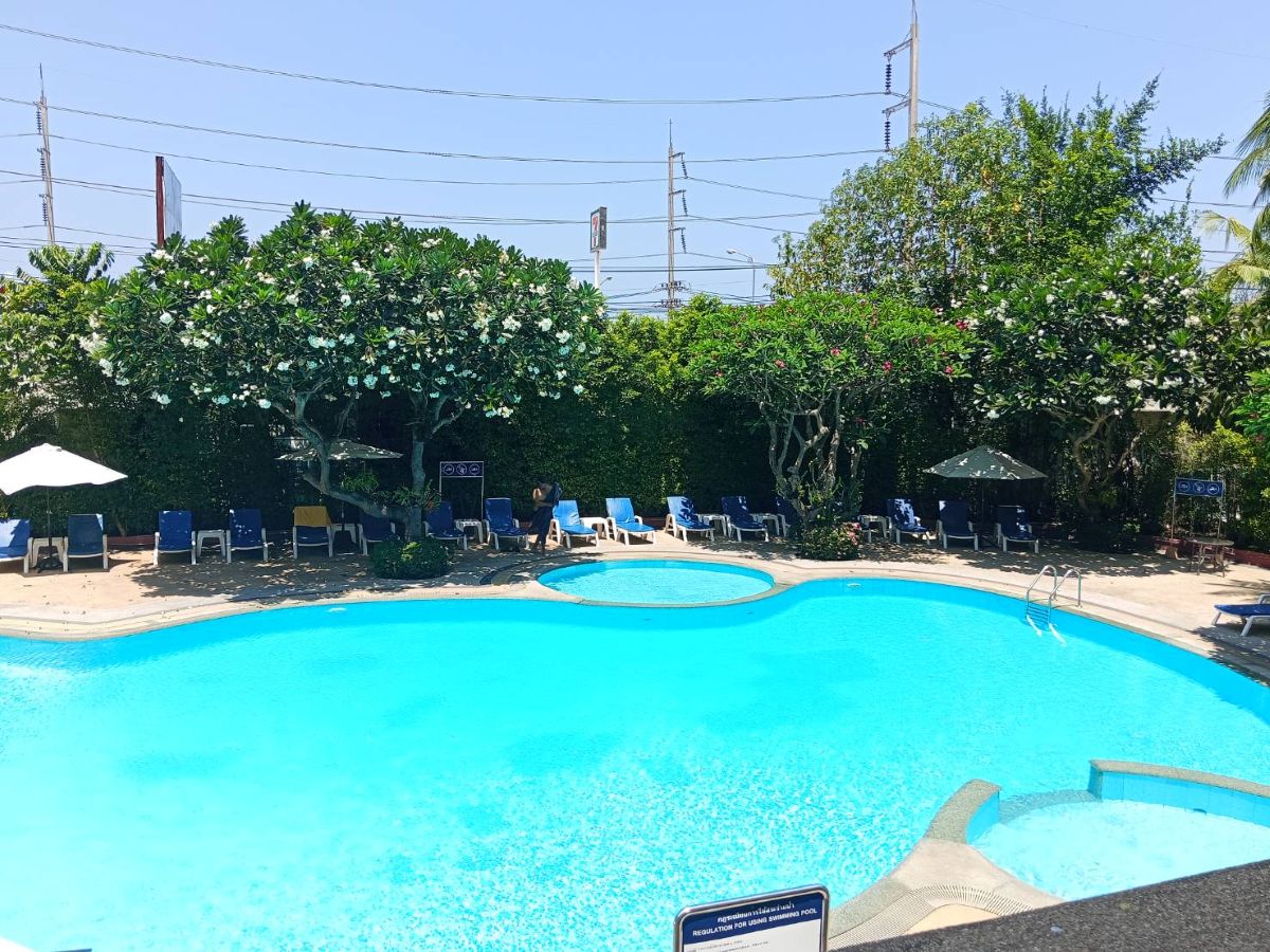 CS0981 – 3Bedrooms Condominium for Sale in Royal Hill Resort in Thappraya Rd