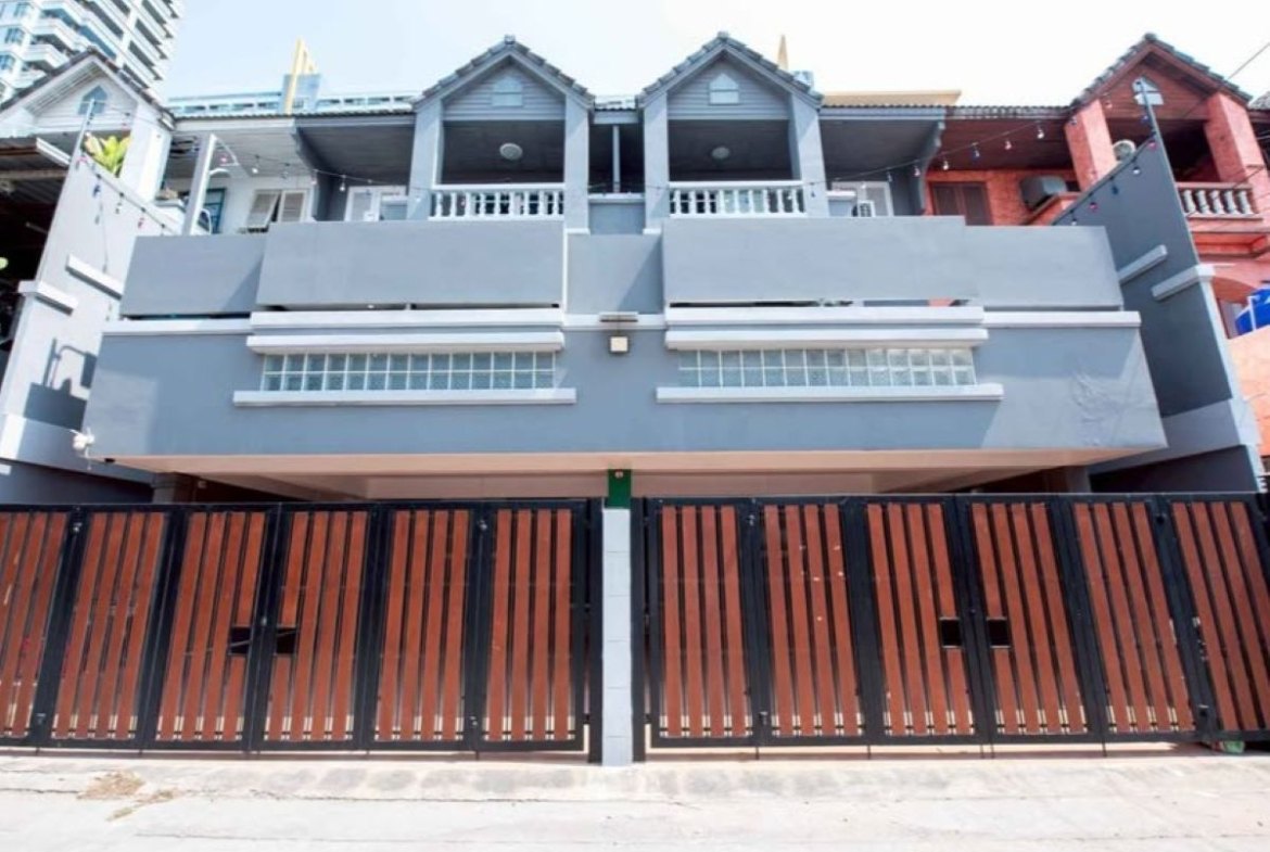 BS0020 – Pool Villa Resort Commercial for Sale/Rent in Jomtien