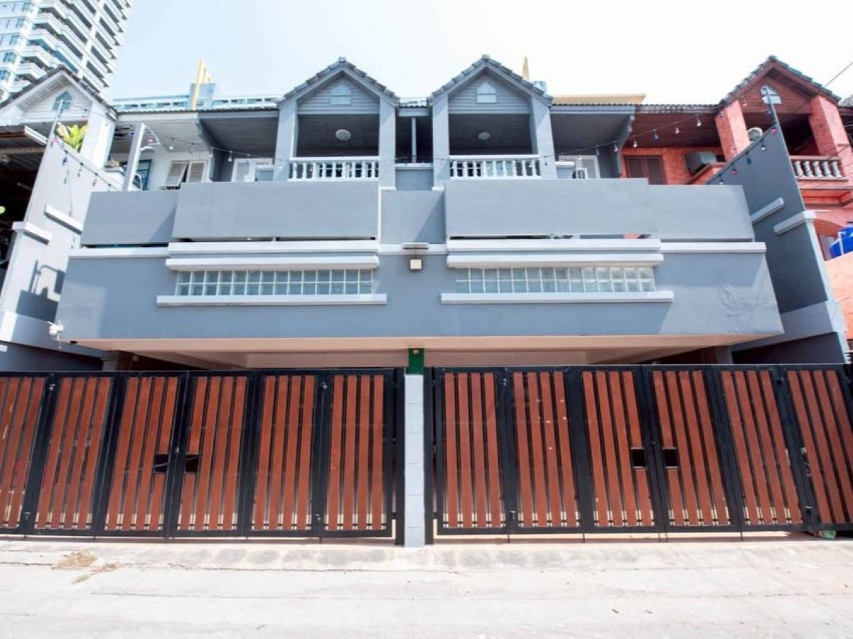 BS0020 – Pool Villa Resort Commercial for Sale/Rent in Jomtien