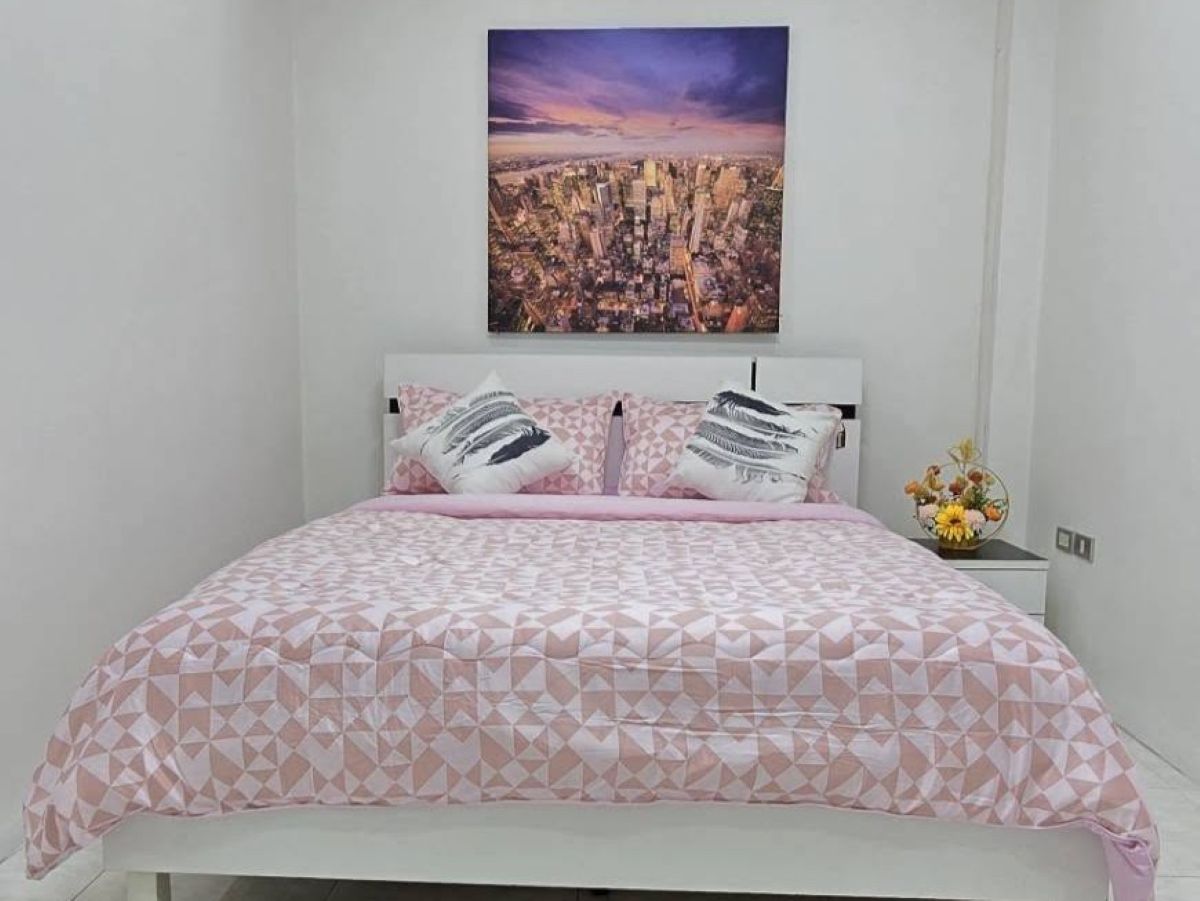 TR0018-4 Bedroom Townhouse for Rent in Corrib Village in  Pratumnak Hill Soi 5