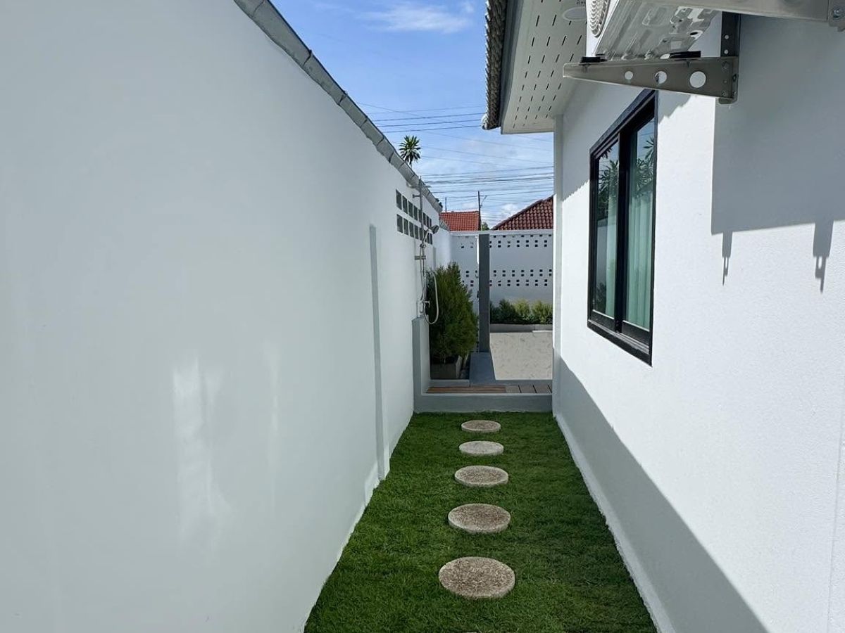 HS1456 – 3Bedroom Pool Villa for Sale in Pattaya Rungruang Village in Soi Khoa Noi