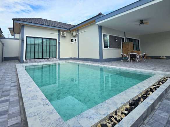 HR0885 – 4Bedrooms Newly built Pool Villa for Rent in Soi Siam Country Club