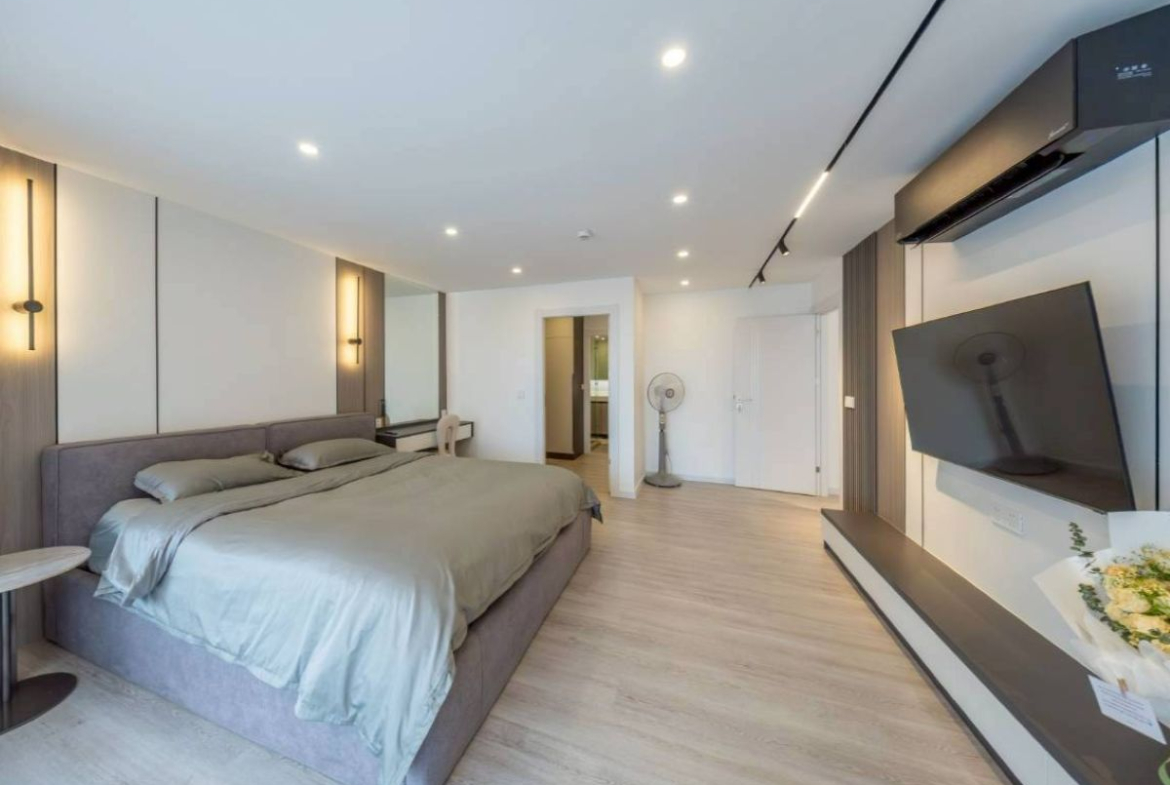 CS0981 – 3Bedrooms Condominium for Sale in Royal Hill Resort in Thappraya Rd