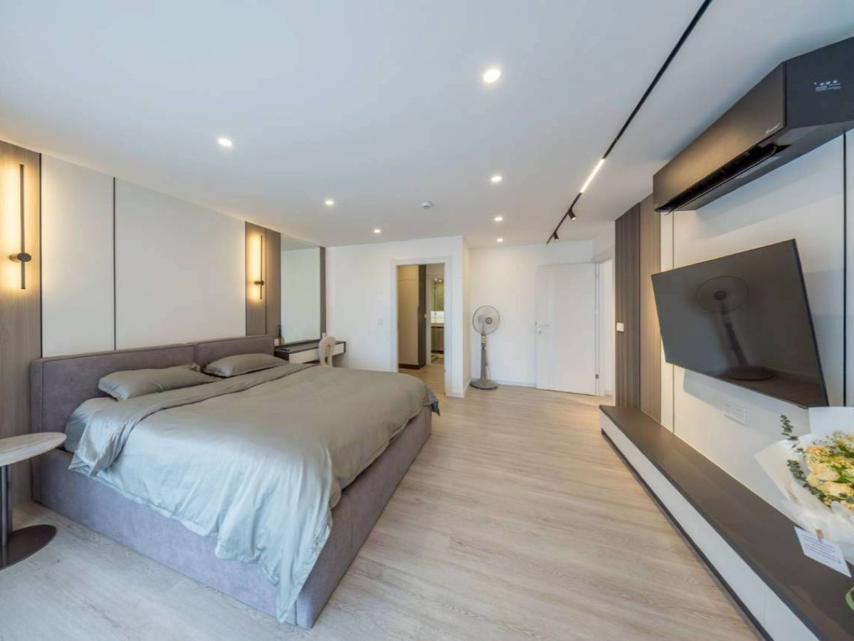 CS0981 – 3Bedrooms Condominium for Sale in Royal Hill Resort in Thappraya Rd