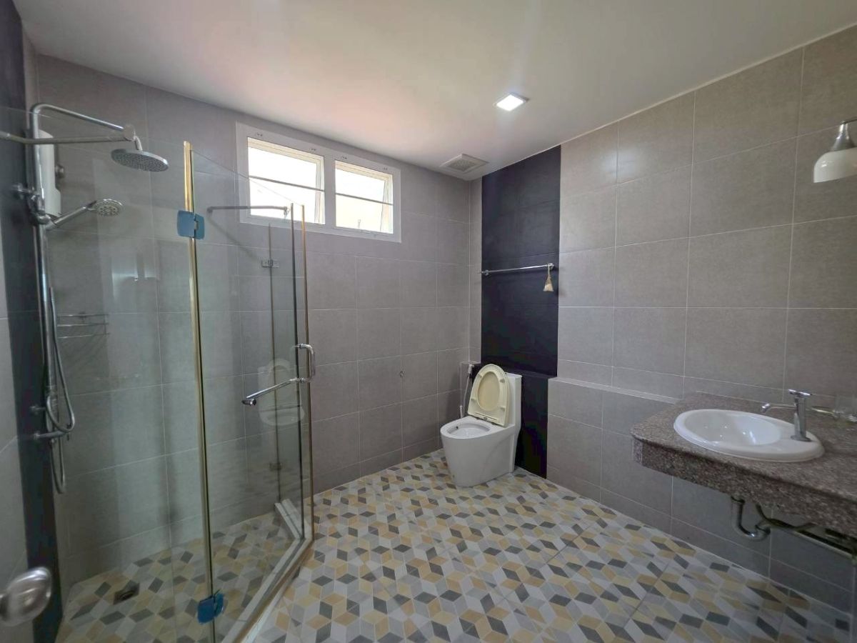 HR0884 – 4 Bedroom Single House for Rent in Ek Mongkol 4 in Khao Talo
