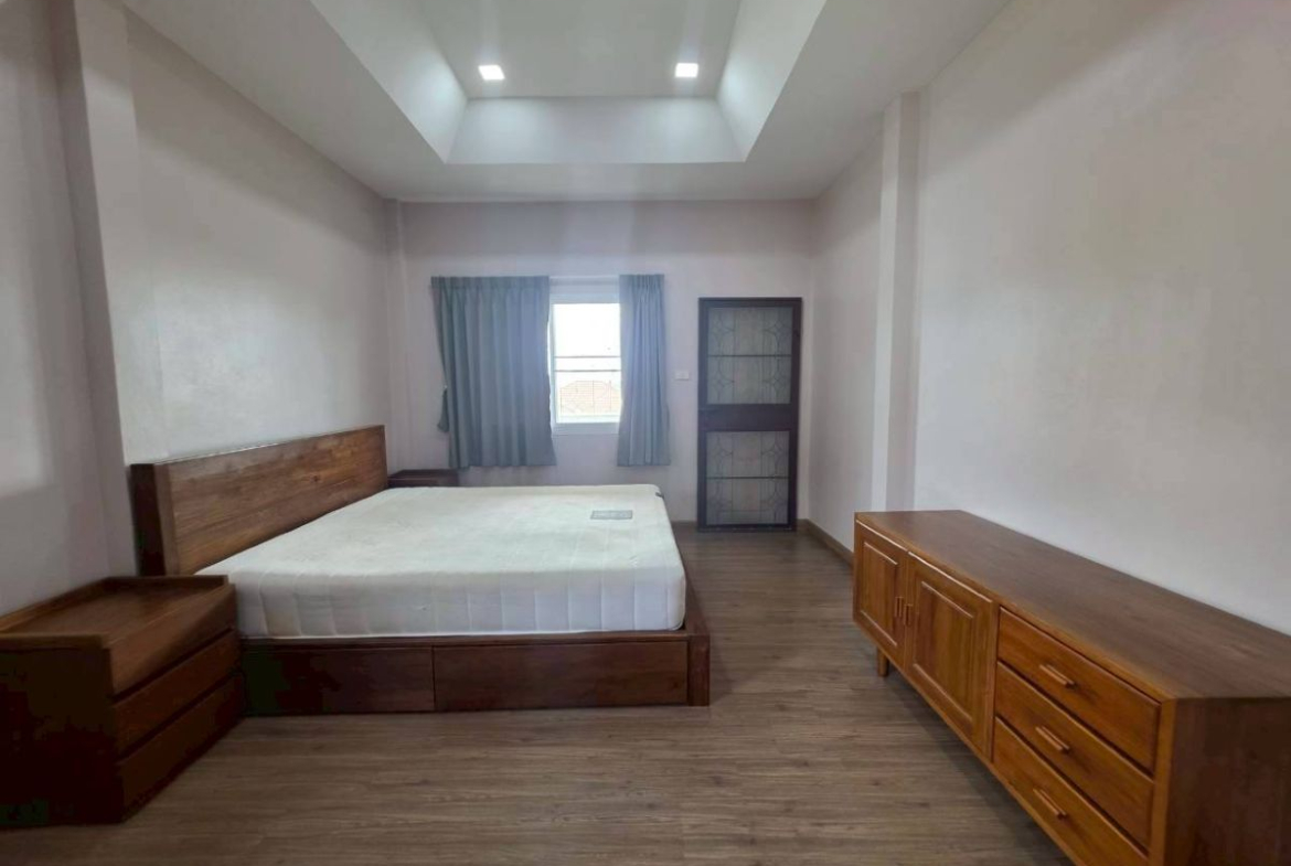 HR0884 – 4 Bedroom Single House for Rent in Ek Mongkol 4 in Khao Talo