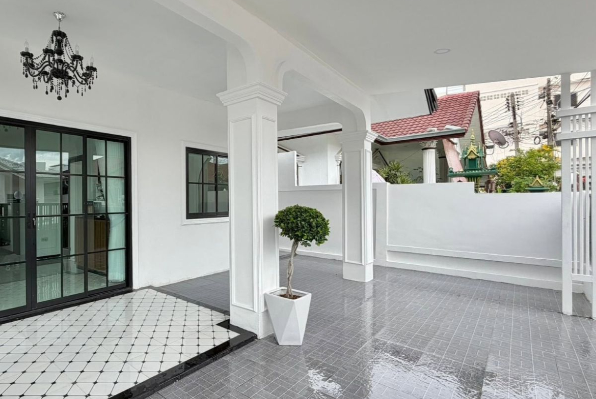 HS1459 – 3Bedrooms Single House for Sale in Ek Mongkon 2/1 Village in Khao Talo