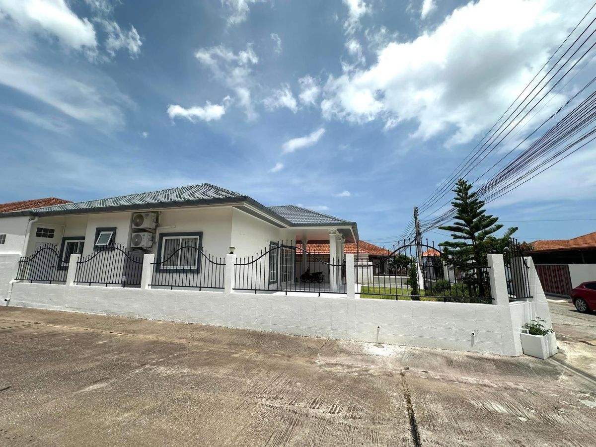3 HS1460- 3Bedrooms Single House for Sale in Ek Mongkon 4/1 in Khao Talo