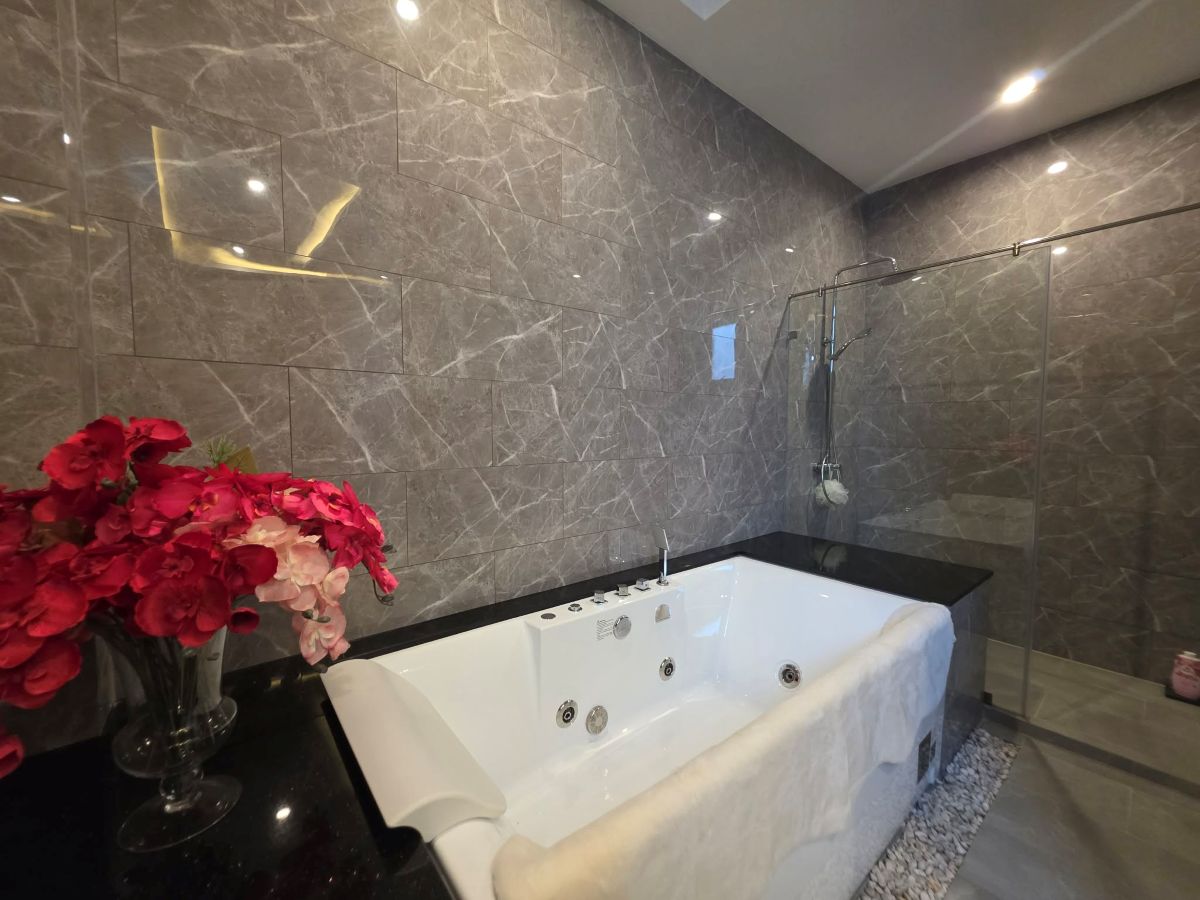 32 HS1451 – 3Bedrooms 2-Storey Pool Villa House for Sale in Madcha Nirvana Pattaya in Huay Yai