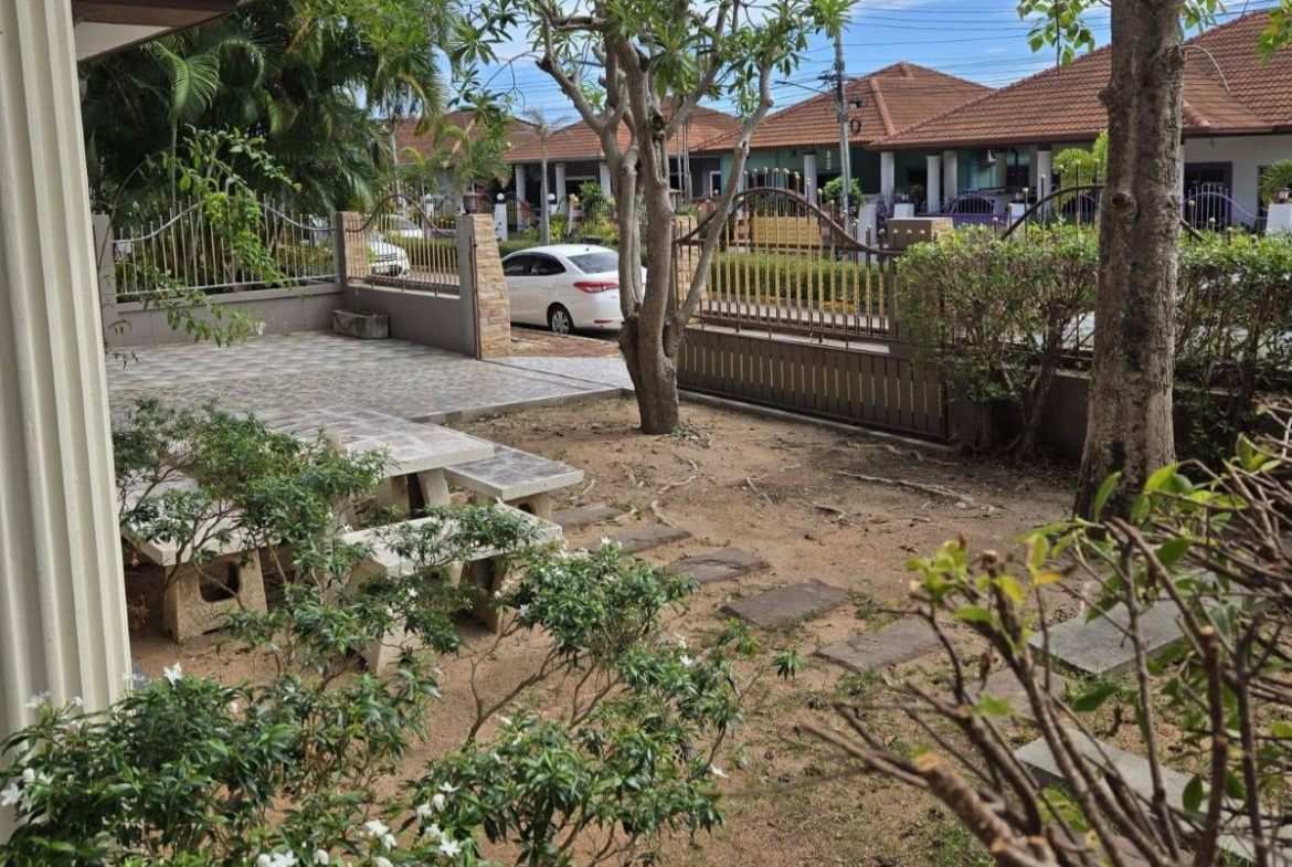 HR0884 – 4 Bedroom Single House for Rent in Ek Mongkol 4 in Khao Talo