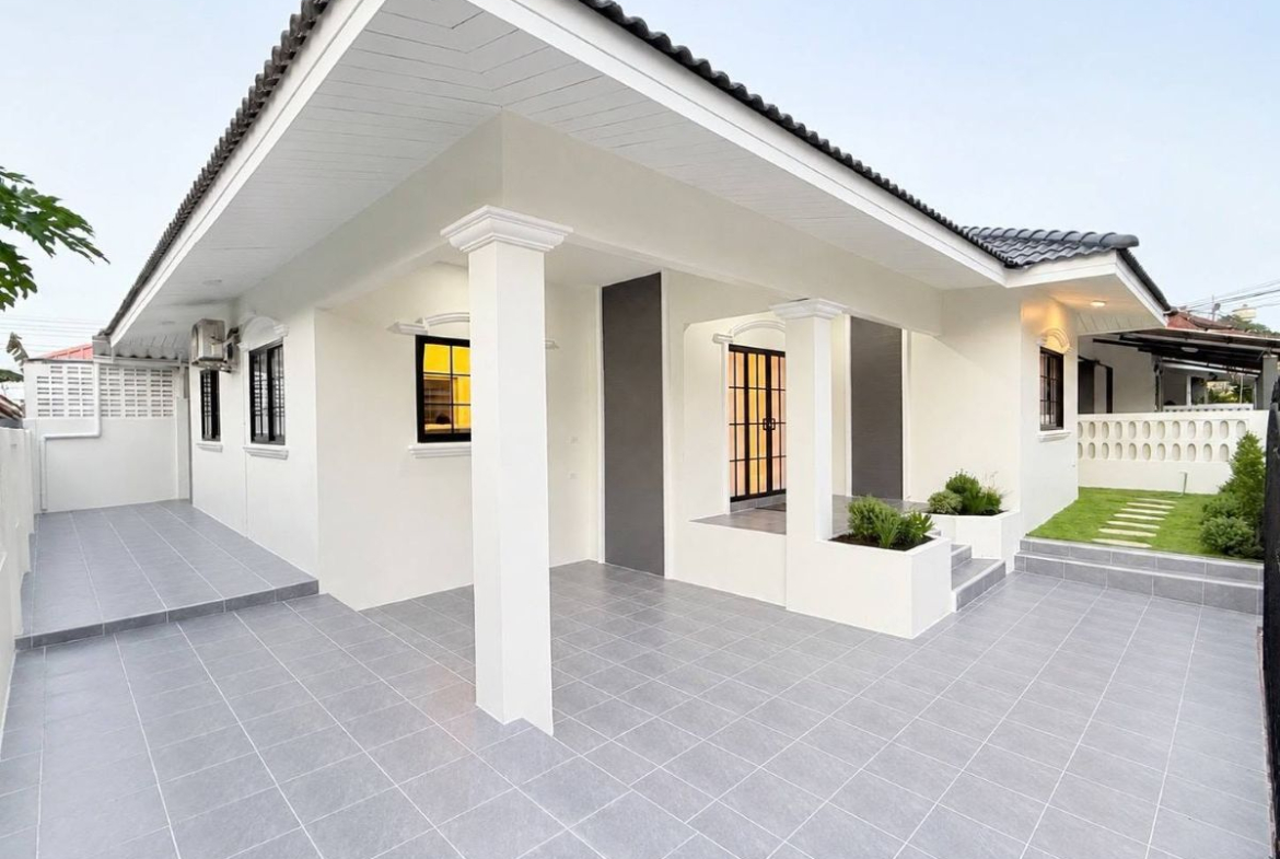 HS1461 -3Bedrooms Single House for Sale in Chock Chai Village 5 in Khao Noi