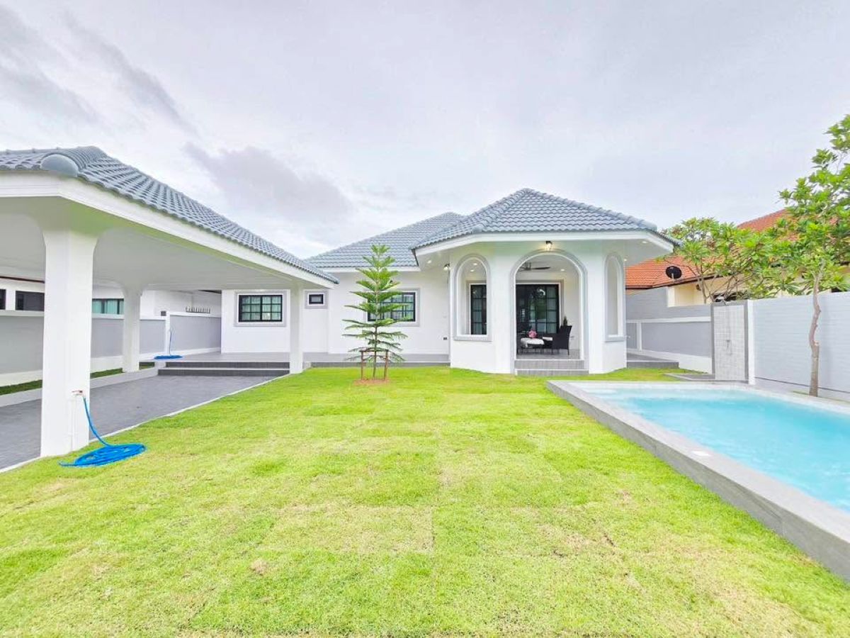 HS1454 – 4Bedrooms Pool Villa House for Sael in Mab Prachan Village in Mab Prachan Lake