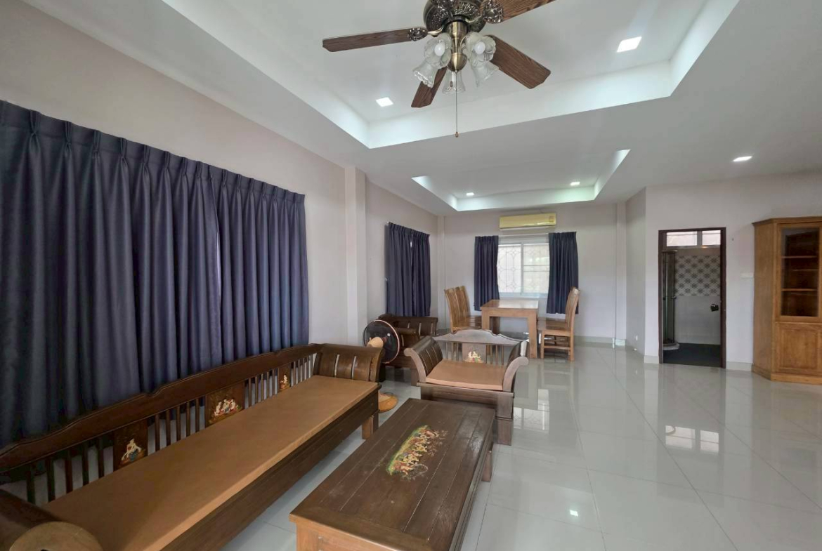 HR0884 – 4 Bedroom Single House for Rent in Ek Mongkol 4 in Khao Talo