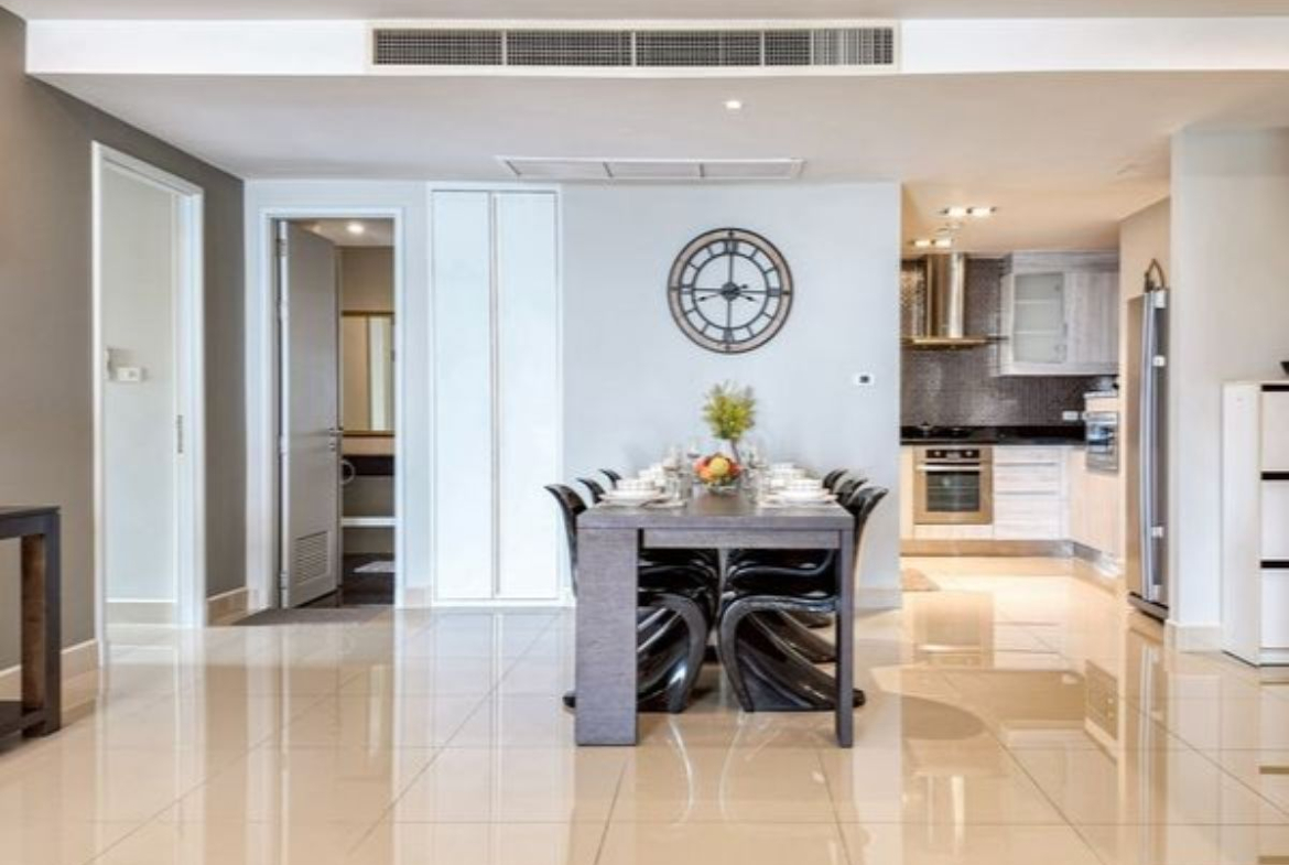 CS0984 – 2Bedrooms Condominium for Sale in La Royale Beach Condo in Na Jomtien