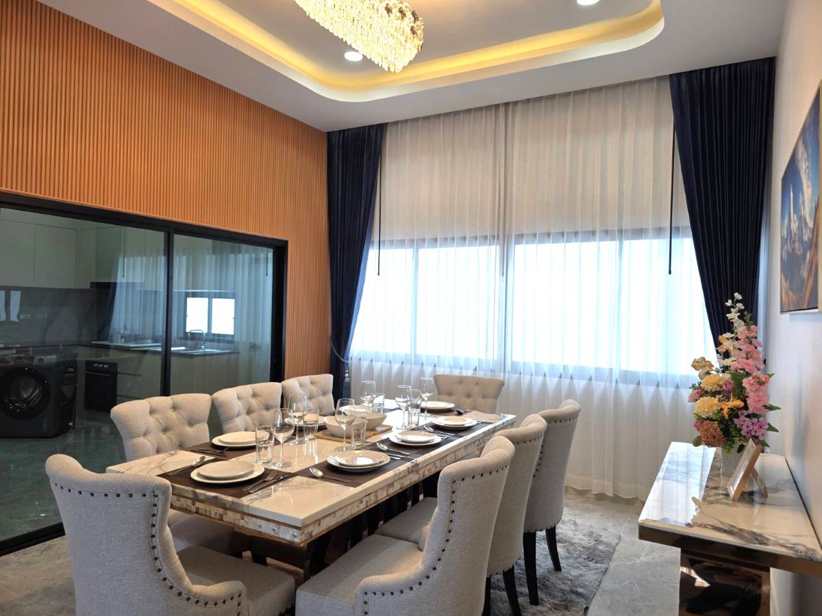 HR0885 – 4Bedrooms Newly built Pool Villa for Rent in Soi Siam Country Club