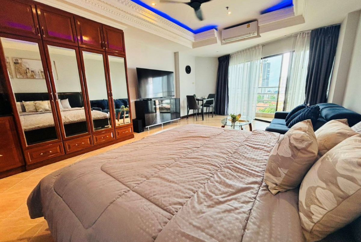 CS0979 – Studio Condominium for Sale in View Talay 2 B in Jomtien