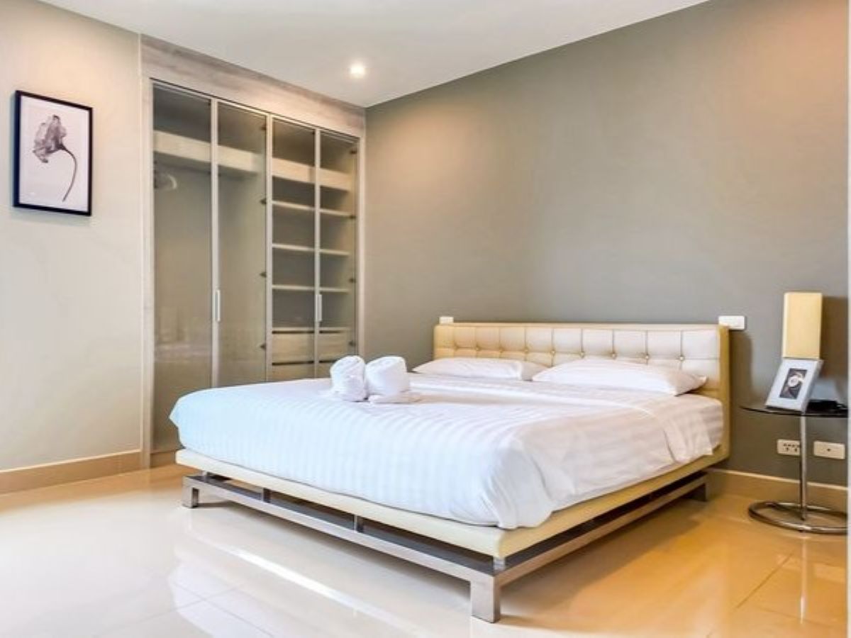 CS0984 – 2Bedrooms Condominium for Sale in La Royale Beach Condo in Na Jomtien