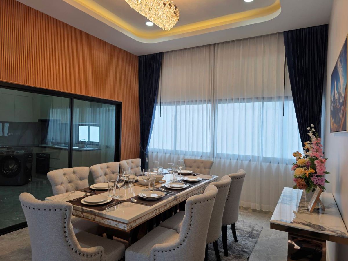 HR0885 – 4Bedrooms Newly built Pool Villa for Rent in Soi Siam Country Club