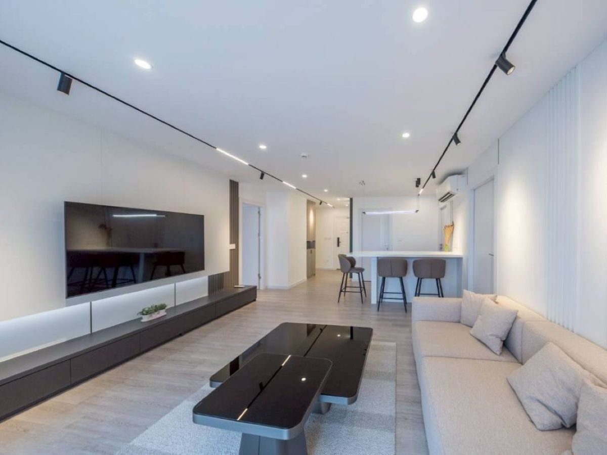 CS0981 – 3Bedrooms Condominium for Sale in Royal Hill Resort in Thappraya Rd