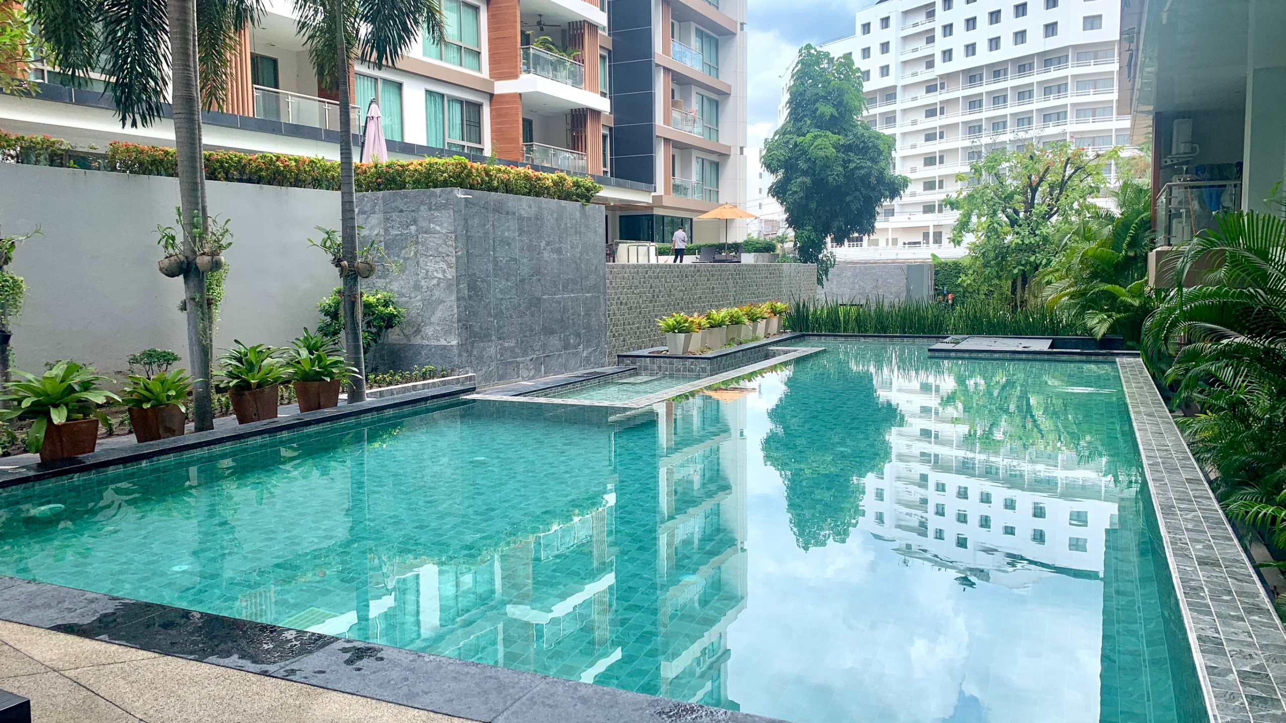 CS0990 – 2Bedrooms Condominium for Sale/Rent in The Urban Condominium in Soi Bua Khao