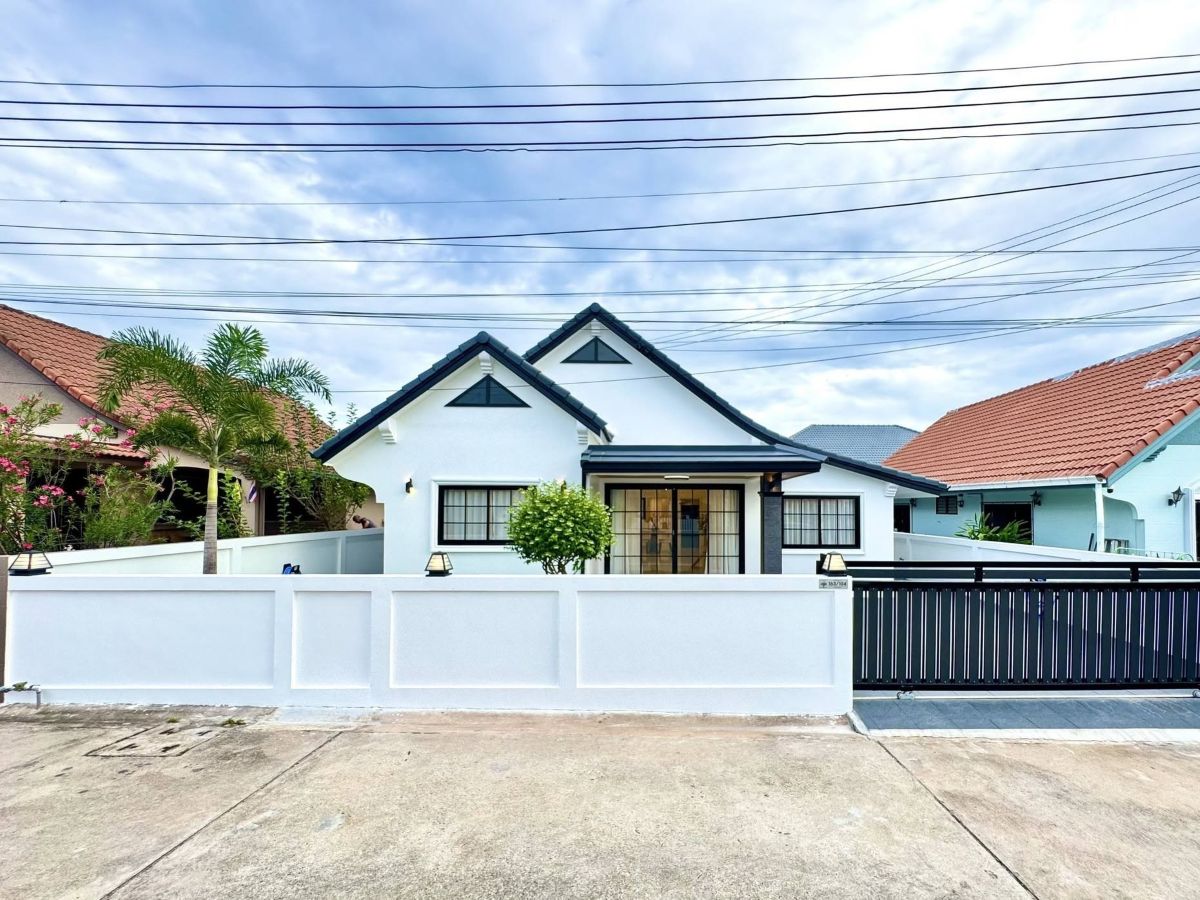 HS1470 – 3Bedroom Single House for Sale in Permsap Village in Soi Saim Country Club