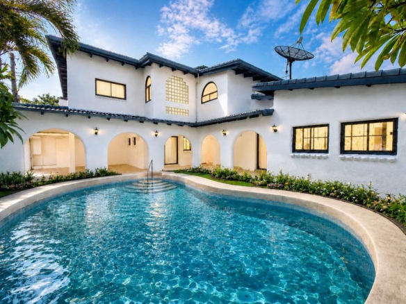 HR0886 – 4Bedrooms Pool Villa for Rent in Palm Springs Village in Soi Siam Country Club