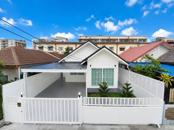 HS1486 – 3Bedroom Single House for Sale in Soi Wanthip in Khao Talo 8