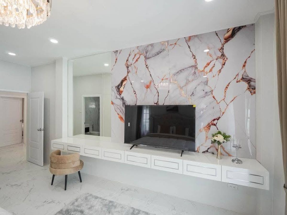 HS1464 – 4Bedrooms Pool Villa for Sale in Soi Siam Country Club