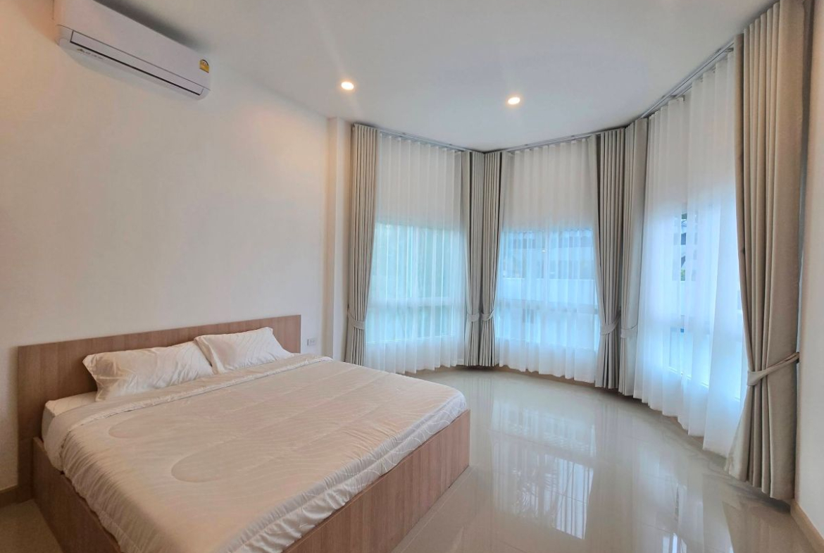 HS1463 – 3Bedrooms Pool Villa House for Sale in Mabprachan