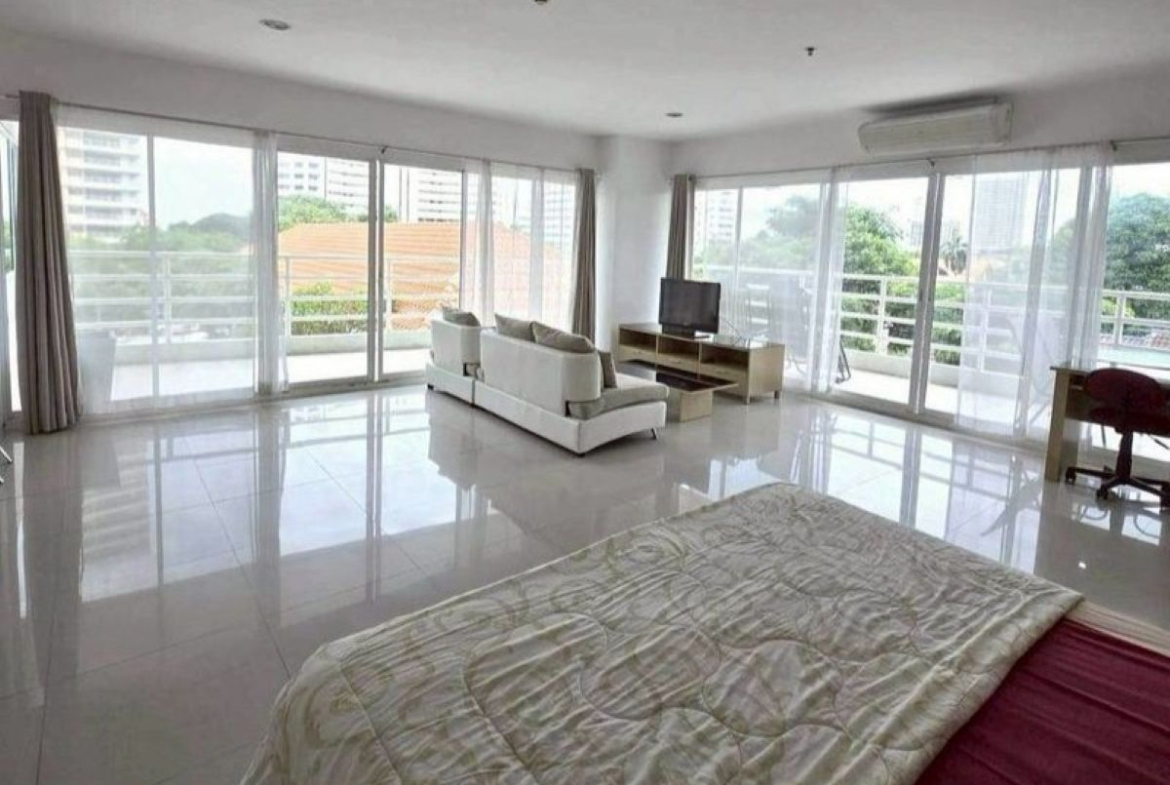 CS0998 – Studio Condominium for Sale at View Talay 5D in Jomtien