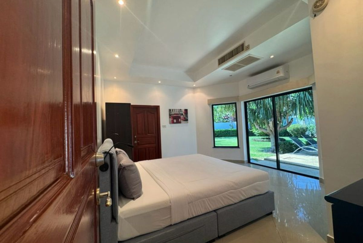 HR0889 – 3Bedroom Pool Villa House for Rent in Jomtien Park Village in Jomtien