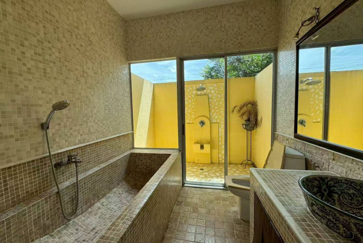 HS1465 – 3Bedrooms Pool Villa House for Sale in Grand Garden Home in Bang Saray