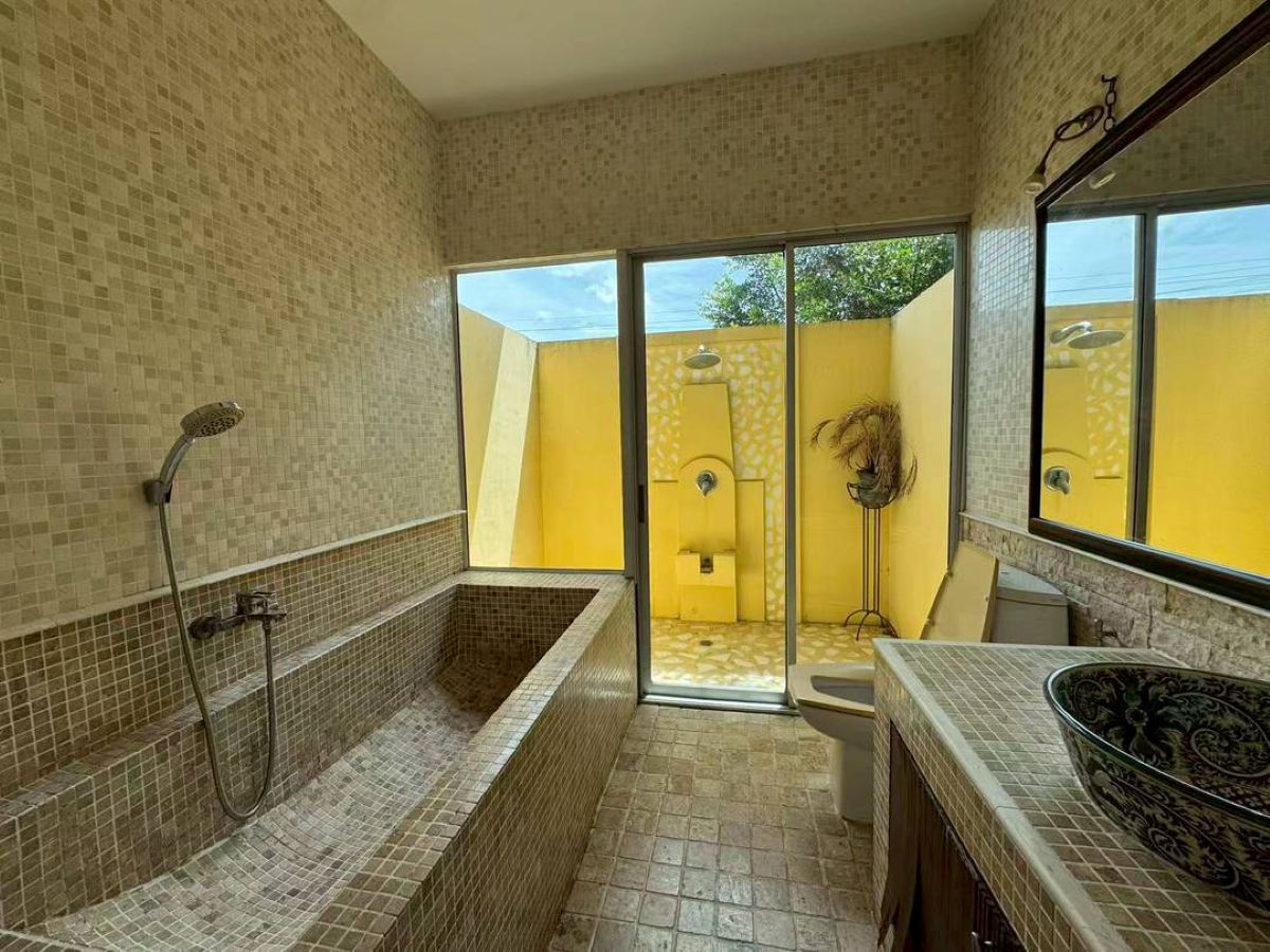 HS1465 – 3Bedrooms Pool Villa House for Sale in Grand Garden Home in Bang Saray