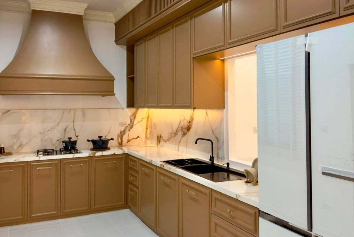 HS1478 – 5Bedroom Luxury Pool Villa for Sale in Pornprapa Nimit 32 in Soi Siam Country Club