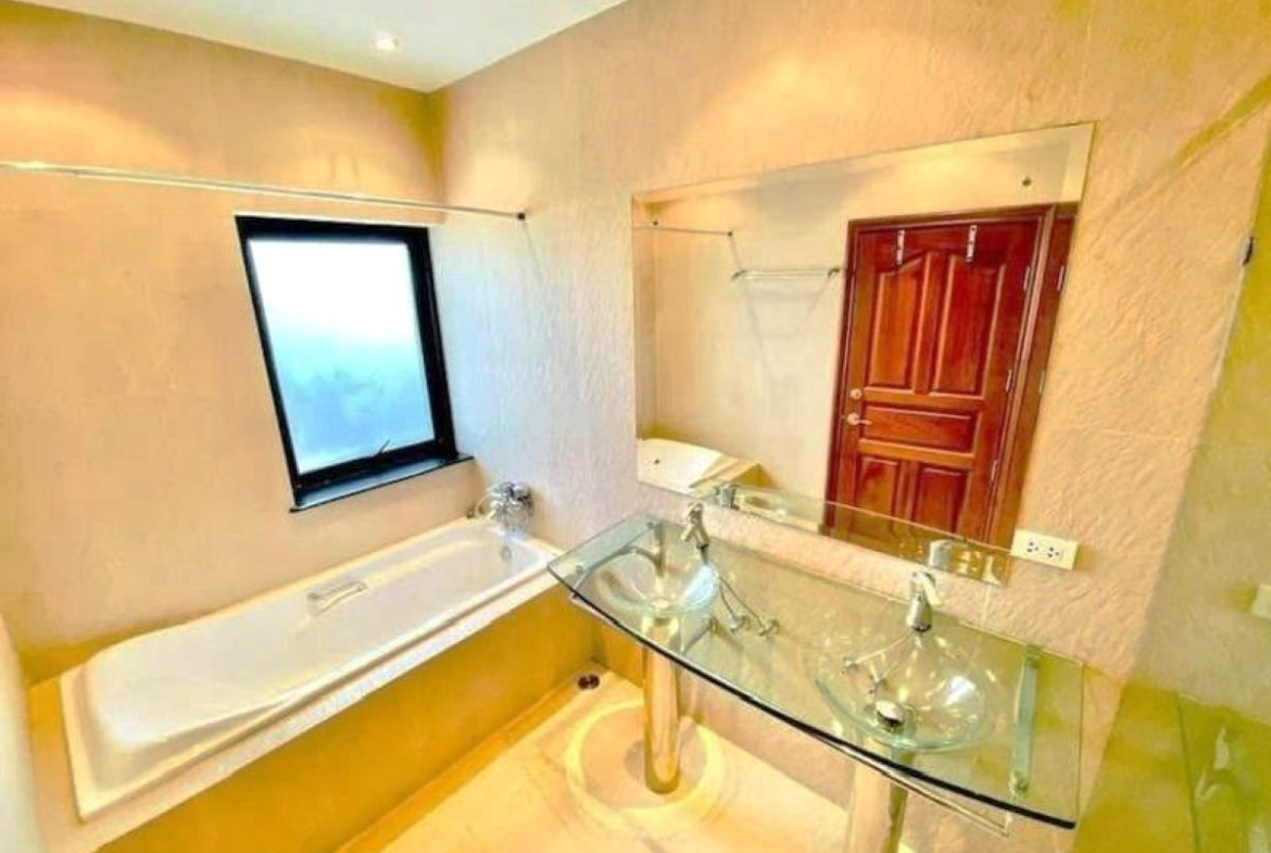 HR0889 – 3Bedroom Pool Villa House for Rent in Jomtien Park Village in Jomtien