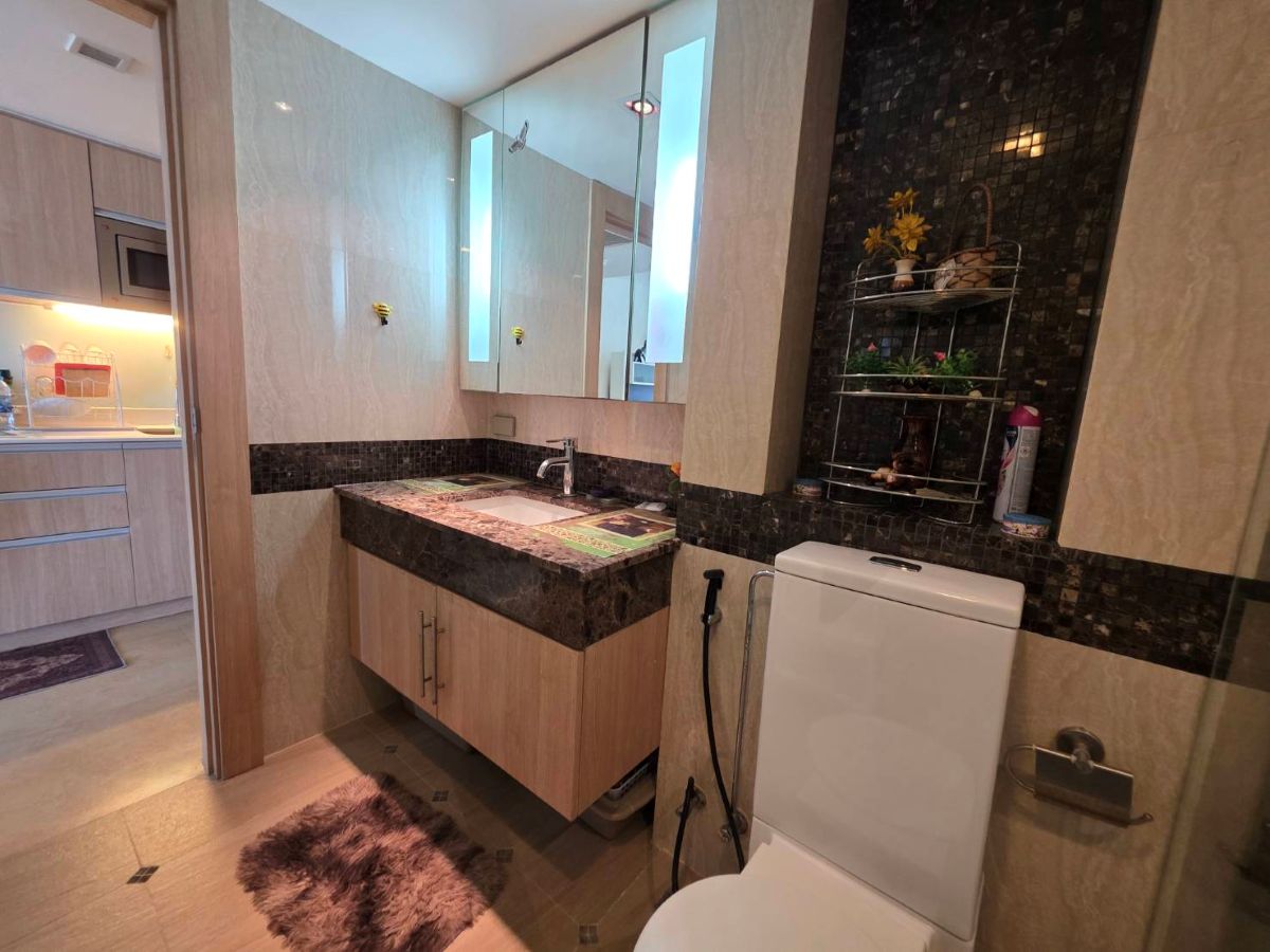 12 CR0300 – Studio for Rent in The Cliff Residence Condo in Pratumnak