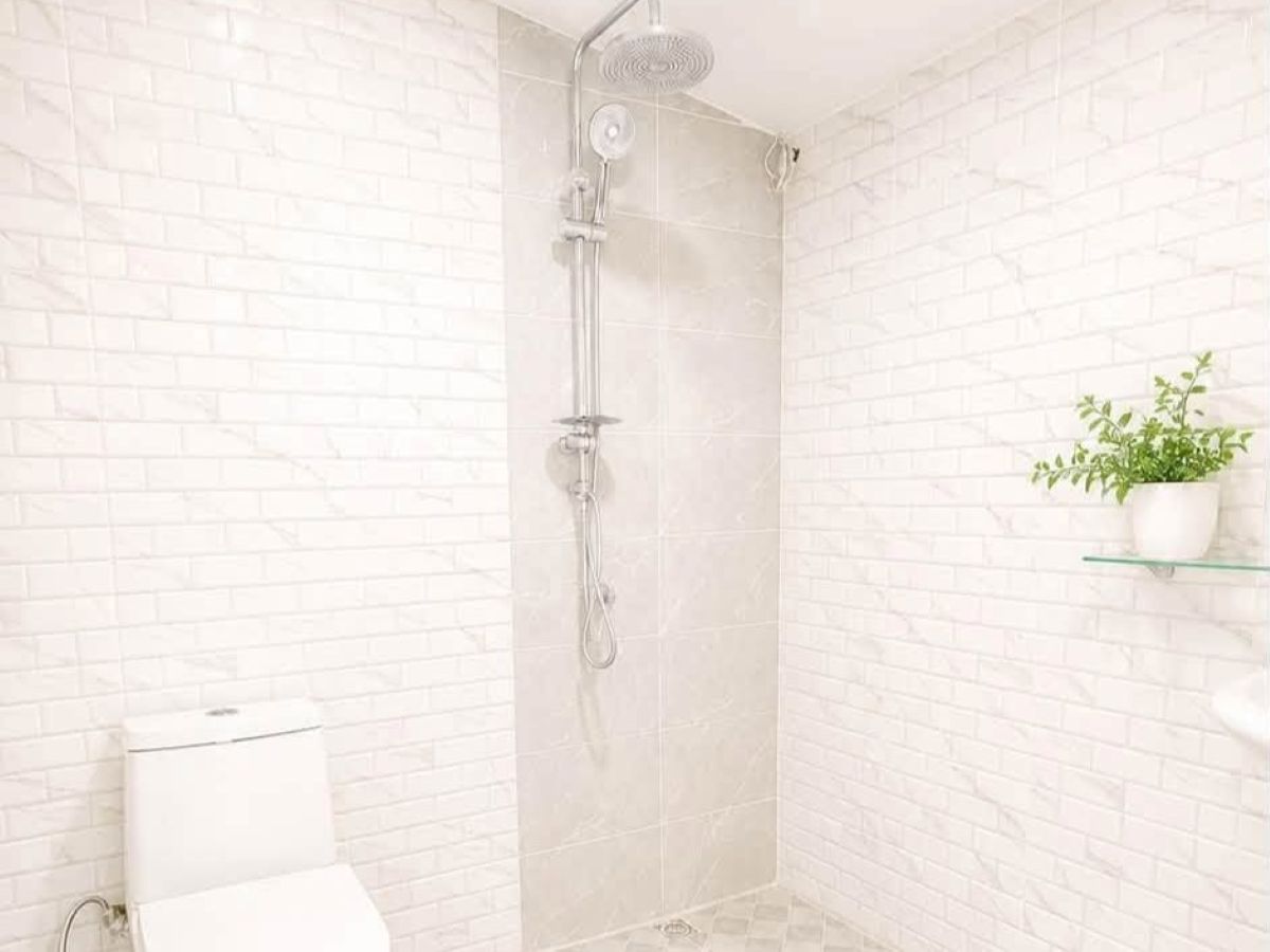 HS1484 -2Bedroom Single House for Sale in PattayaRungrueng Village in Noen Plub Wan