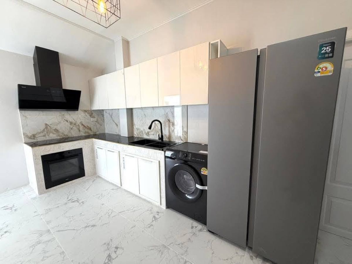 HS1464 – 4Bedrooms Pool Villa for Sale in Soi Siam Country Club