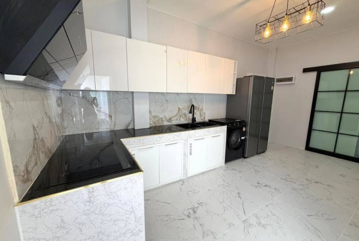 HS1464 – 4Bedrooms Pool Villa for Sale in Soi Siam Country Club