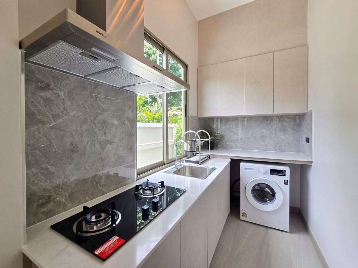 14 HS1481 – 4Bedroom Pool Villa House for Sale in The Private 22 in Soi Chaiyaporn Vithee