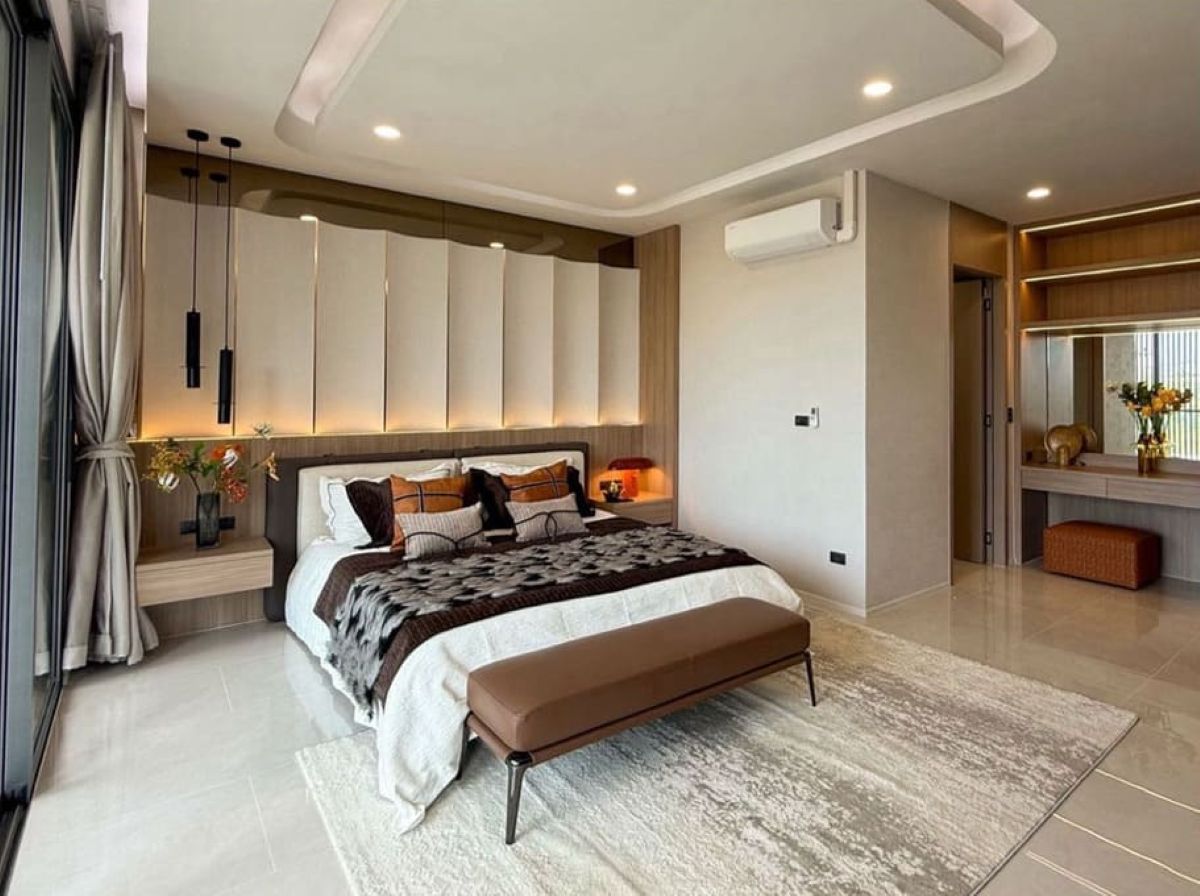 HS1482 – 6Bedroom 3-Storey Detached Pool Villa House for Sale in Vista Golden Beach in Jomtien