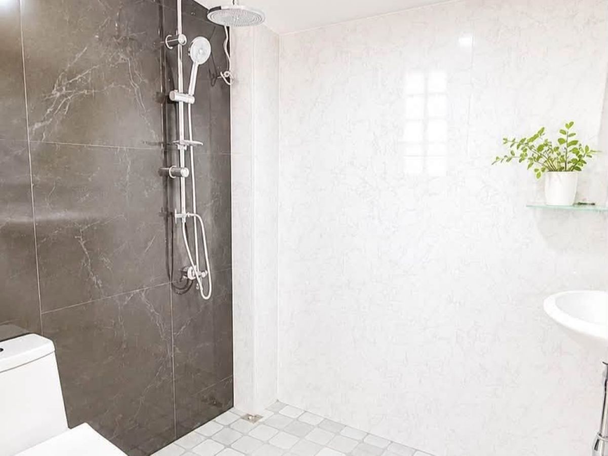HS1484 -2Bedroom Single House for Sale in PattayaRungrueng Village in Noen Plub Wan