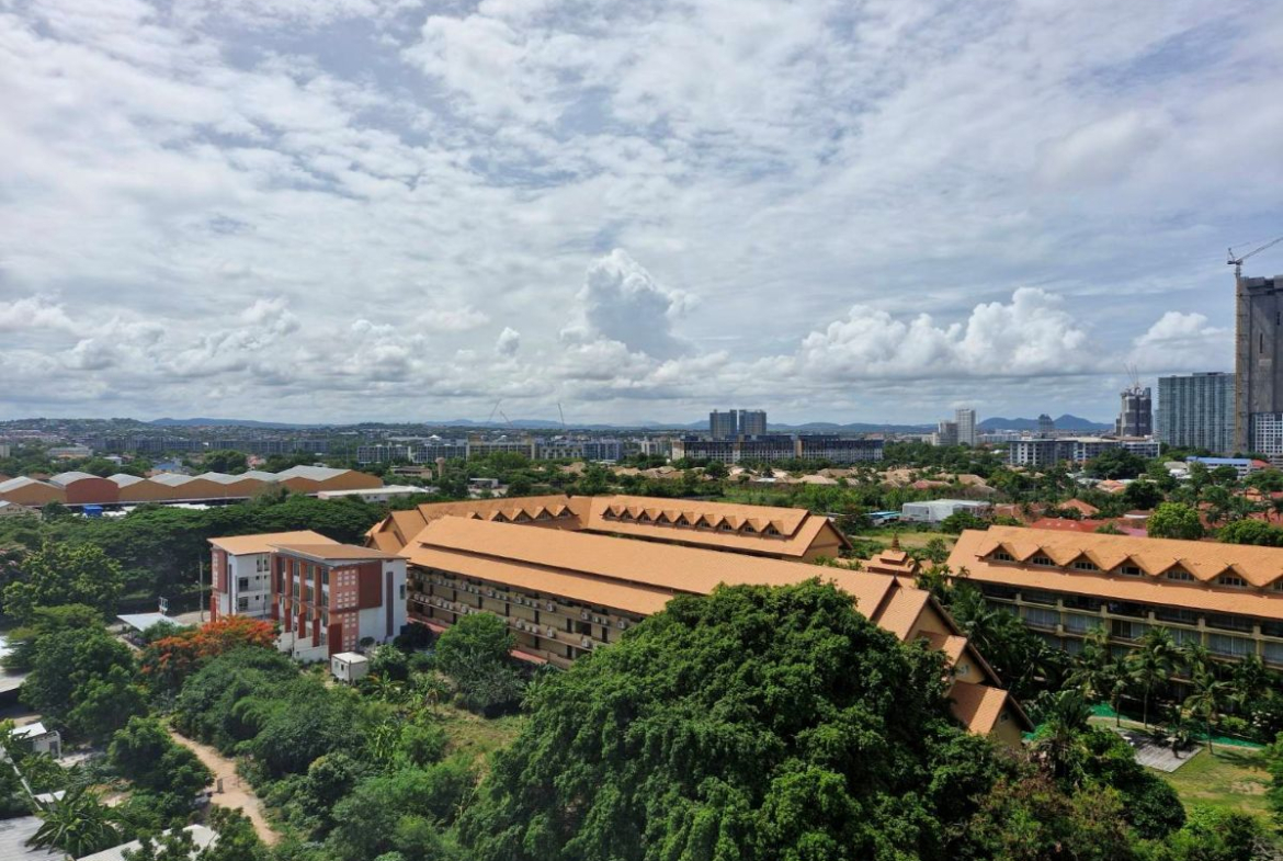 CS0987 – 2Bedrooms Condominium for Sale in View Talay 2B in Jomtien