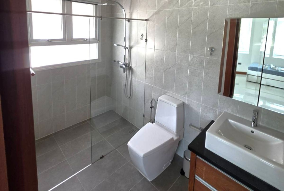 HR0890 – 4Bedroom Pool Villa House for Rent in Green Field 5 in Nong Pla Lai