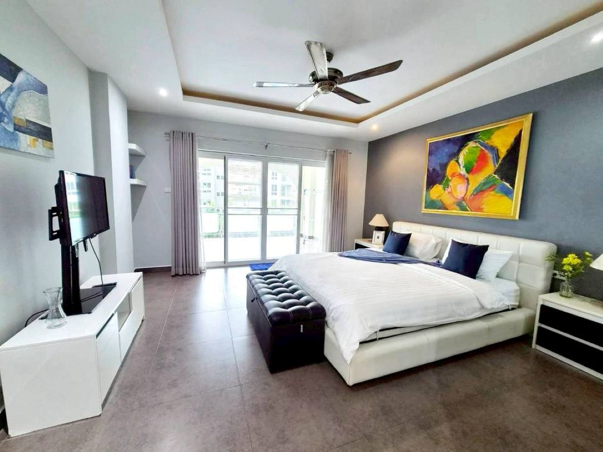 16 CS0994 – 2Bedrooms Condominium or Sale in Tudor Court Condominium in Pratamnak Soi 2