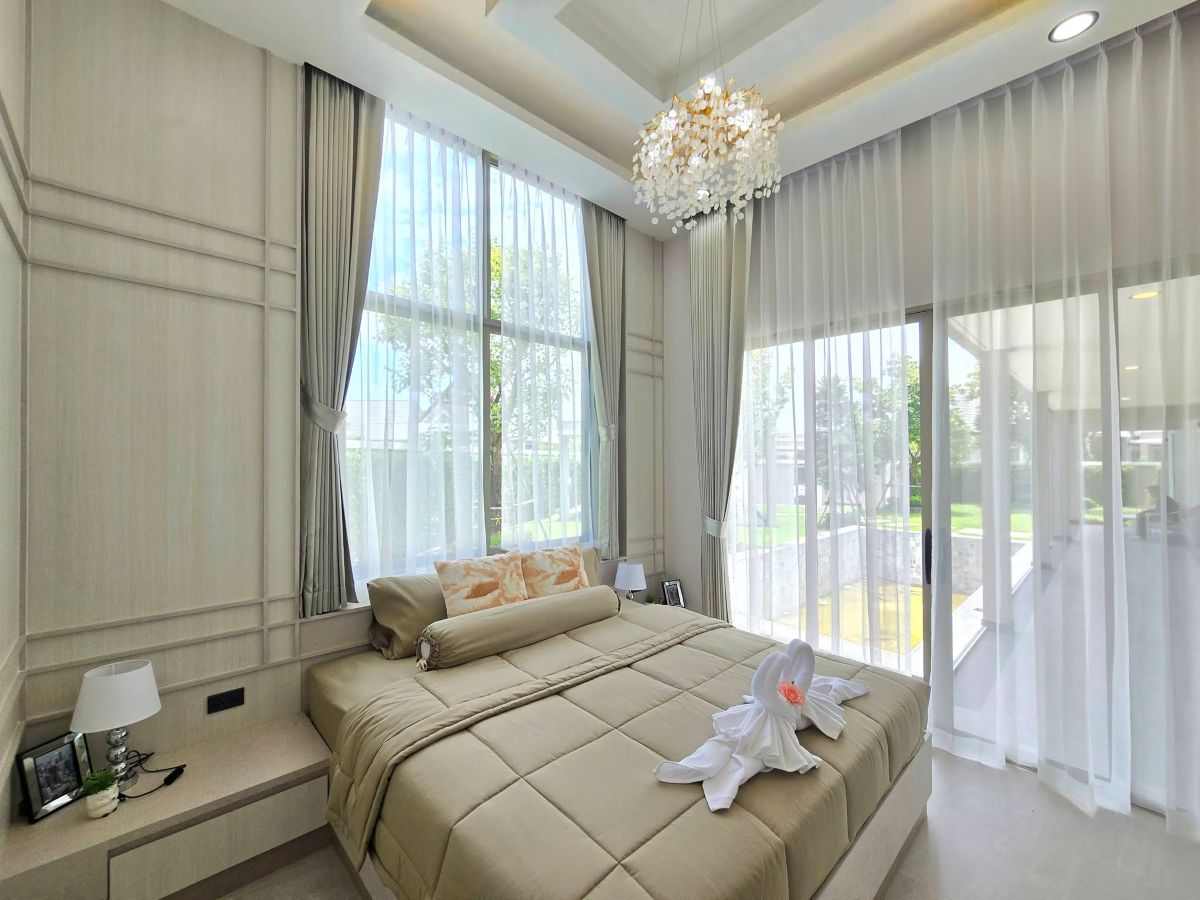 16 HS1481 – 4Bedroom Pool Villa House for Sale in The Private 22 in Soi Chaiyaporn Vithee