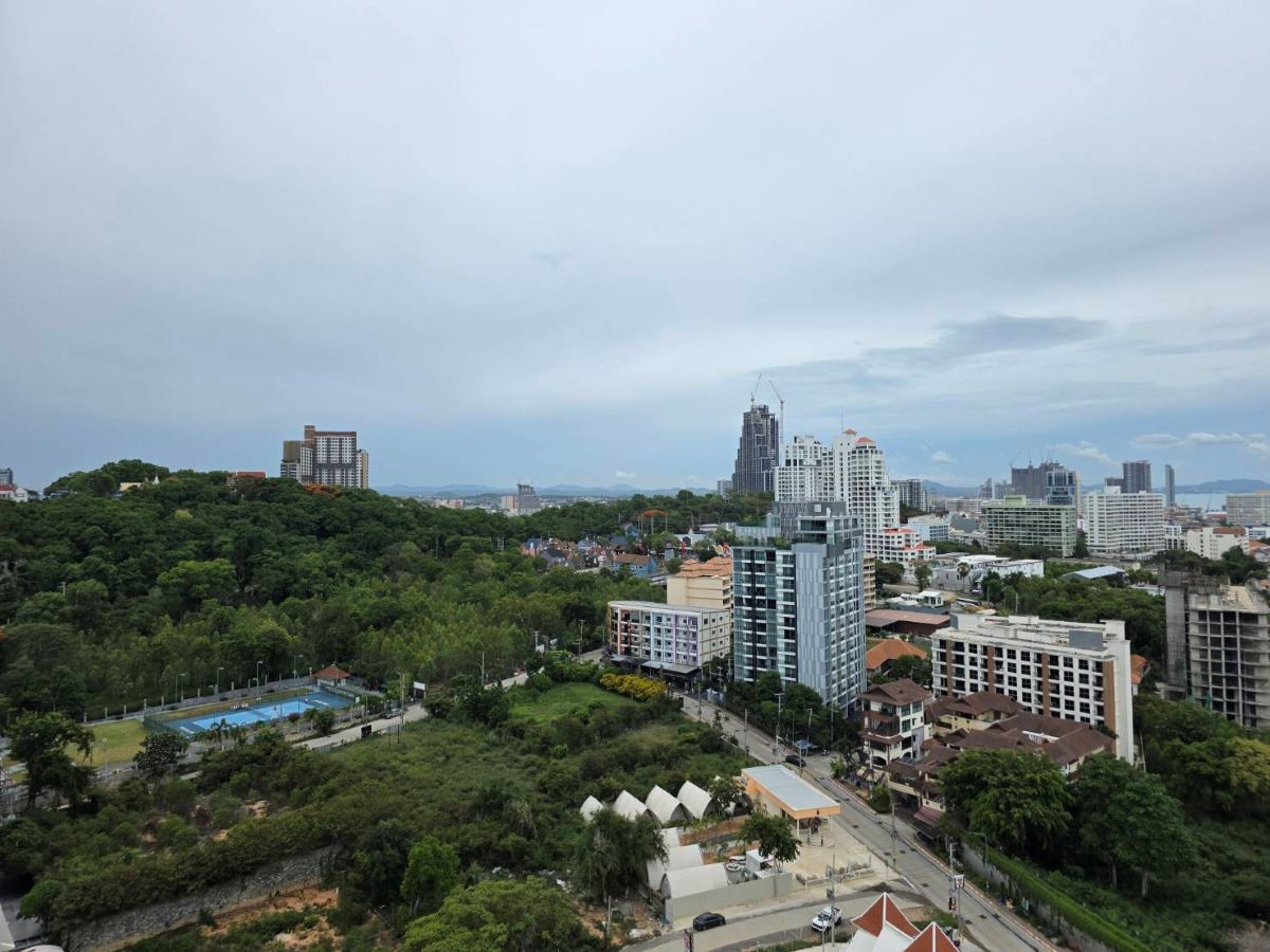 17 CR0300 – Studio for Rent in The Cliff Residence Condo in Pratumnak