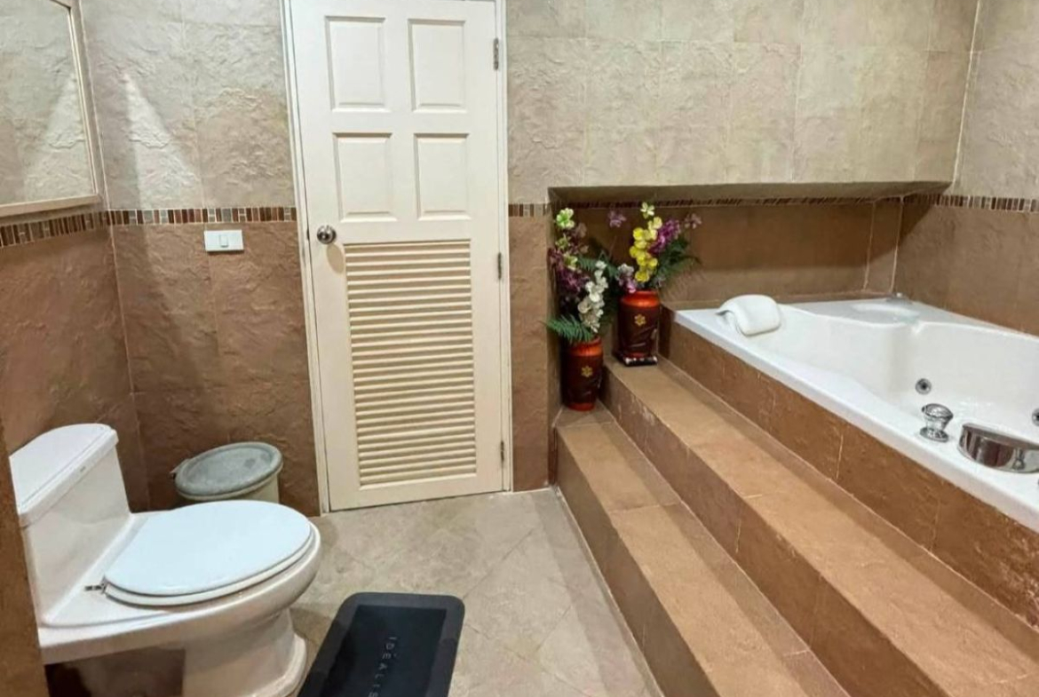 CS0991 – 1Bedroom Condominium for Sale in View Talay 5C in Jomtien