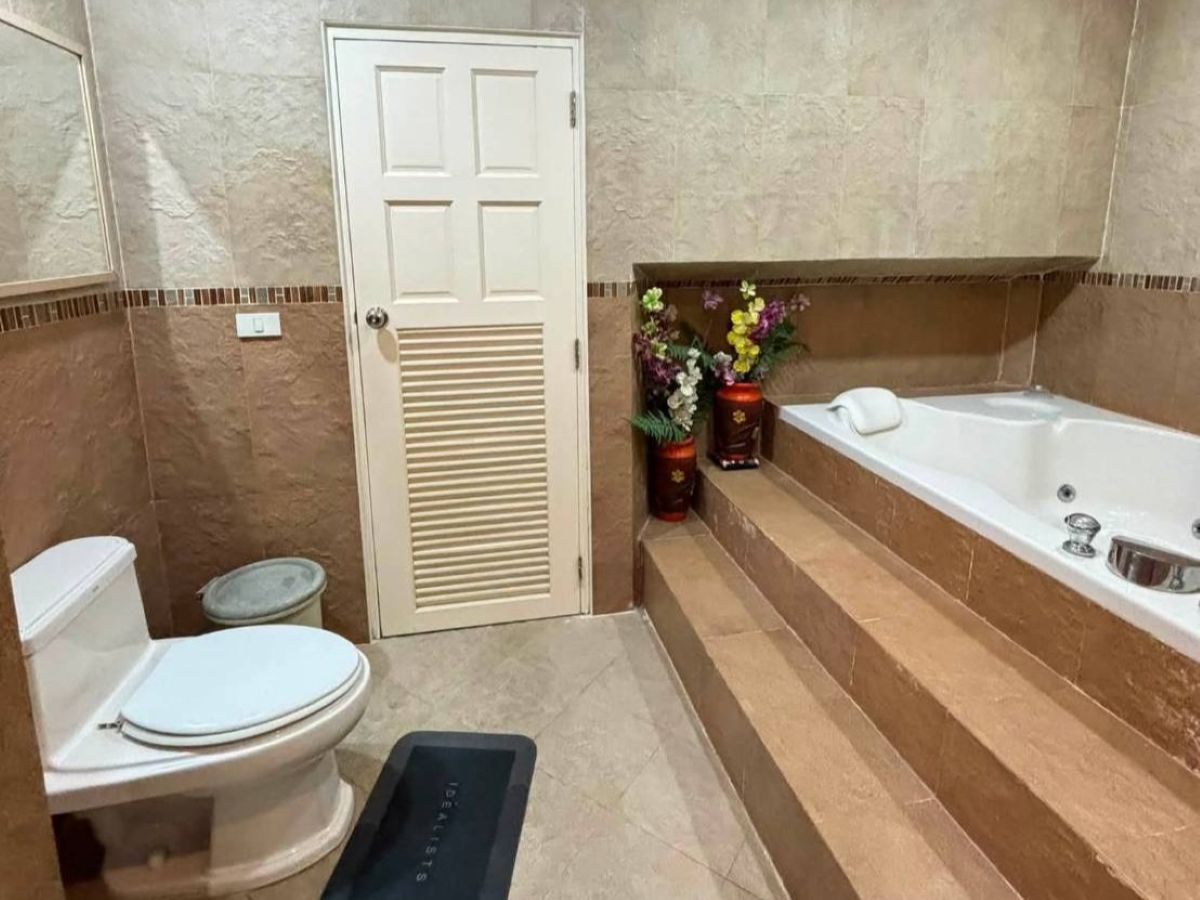 17 CS0991 – 1Bedroom Condominium for Sale in View Talay 5C in Jomtien