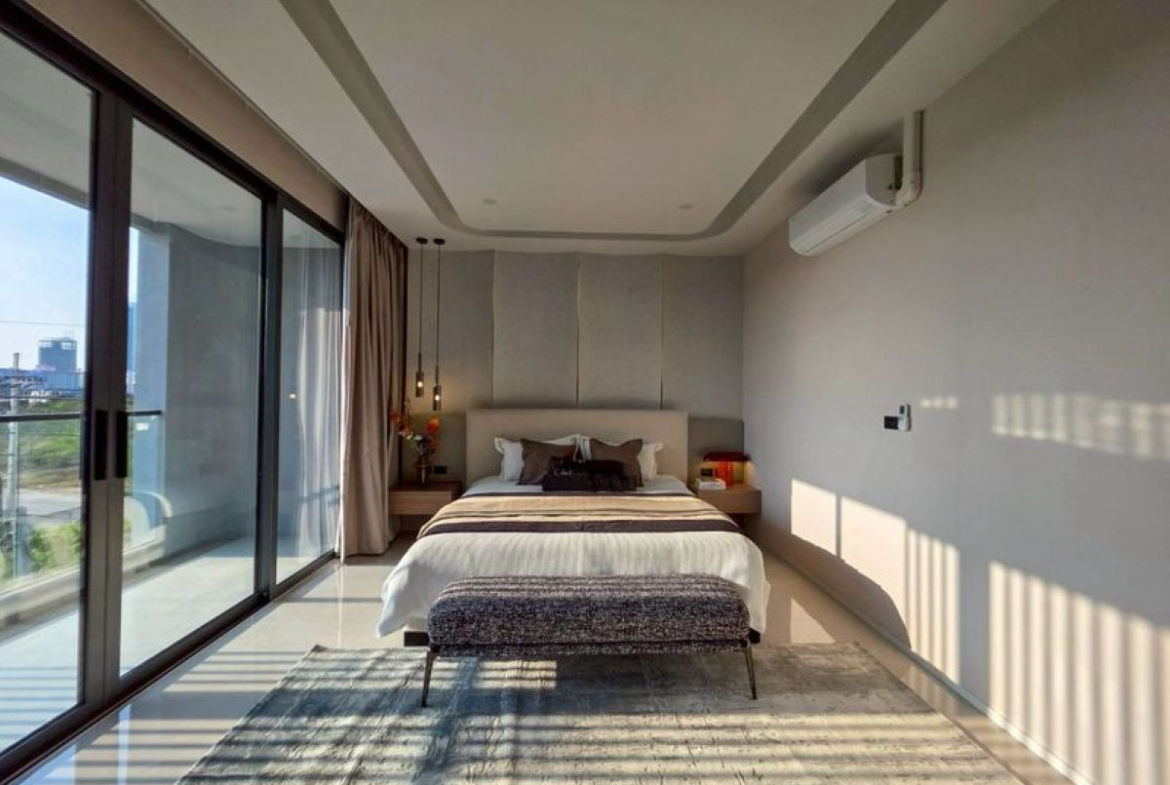 HS1482 – 6Bedroom 3-Storey Detached Pool Villa House for Sale in Vista Golden Beach in Jomtien